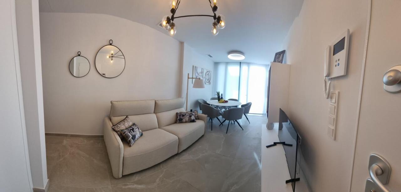 Modern And Cosy Apartment Close To The Beach Torrevieja Eksteriør bilde