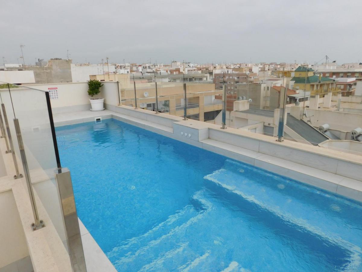 Modern And Cosy Apartment Close To The Beach Torrevieja Eksteriør bilde