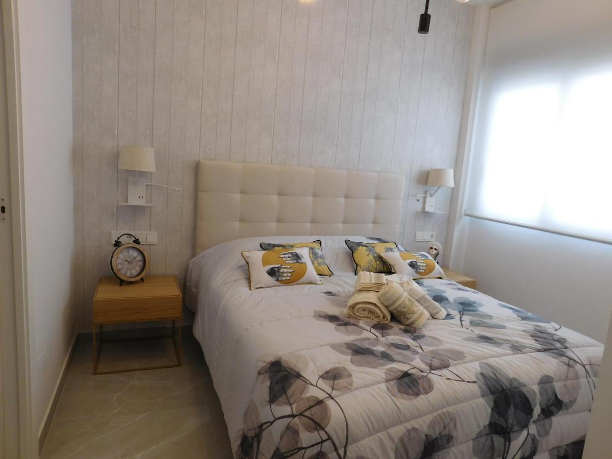 Modern And Cosy Apartment Close To The Beach Torrevieja Eksteriør bilde