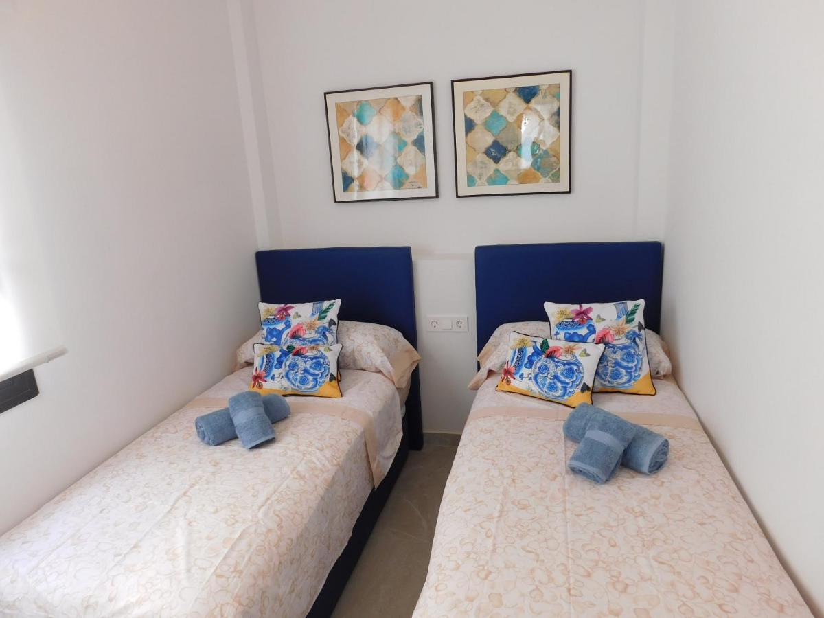 Modern And Cosy Apartment Close To The Beach Torrevieja Eksteriør bilde