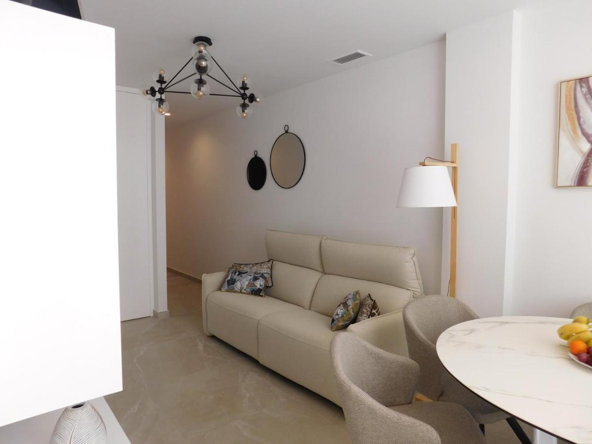 Modern And Cosy Apartment Close To The Beach Torrevieja Eksteriør bilde