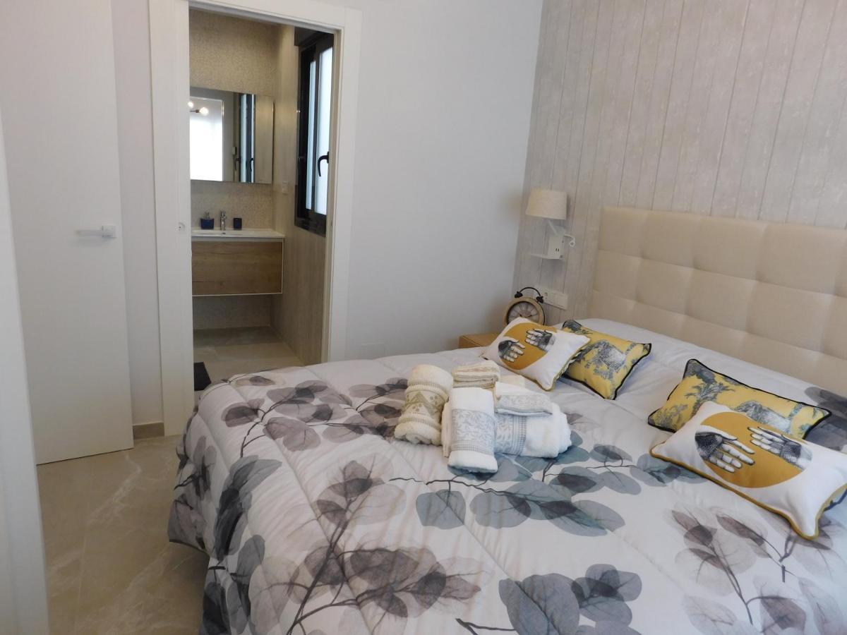 Modern And Cosy Apartment Close To The Beach Torrevieja Eksteriør bilde